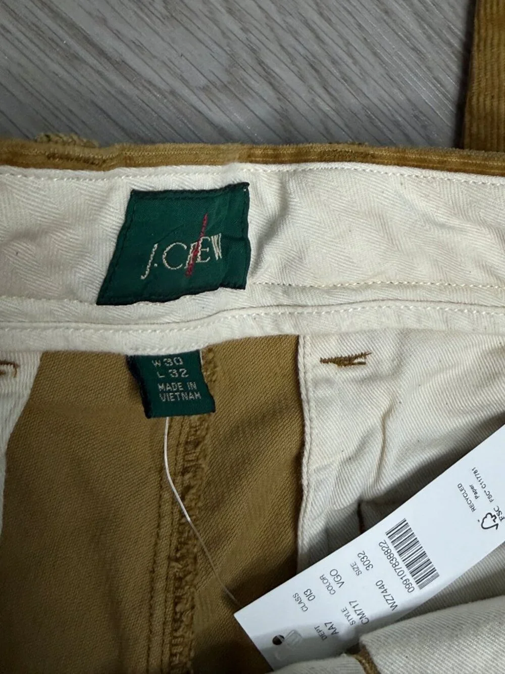 J. Crew Broken-in Straight pant in stretch corduroy NWT